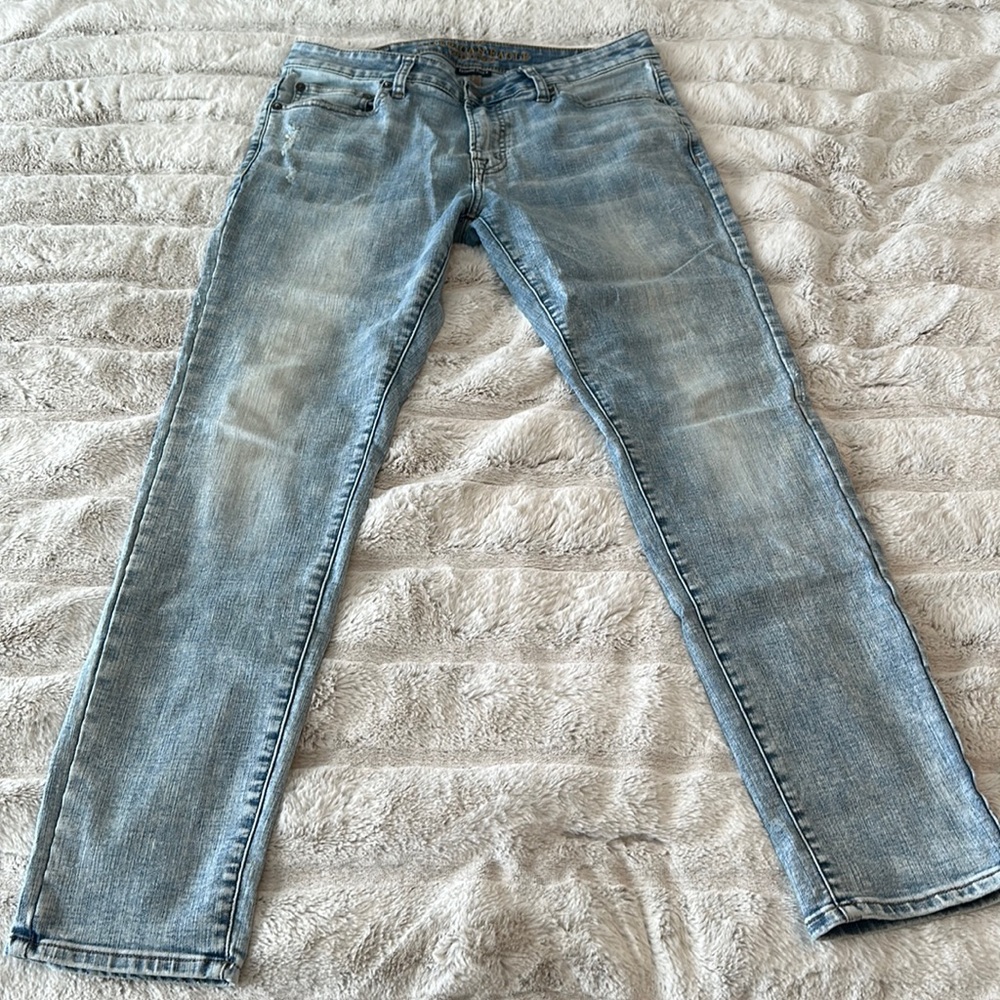 Men’s American Eagle skinny jeans